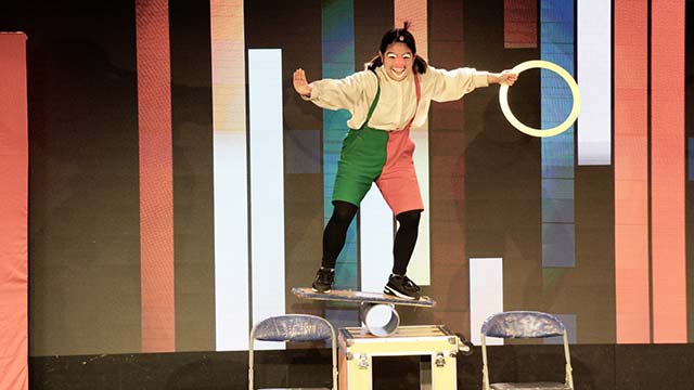 第8回は若手芸人・まりんかがピエロに扮し大道芸を披露！