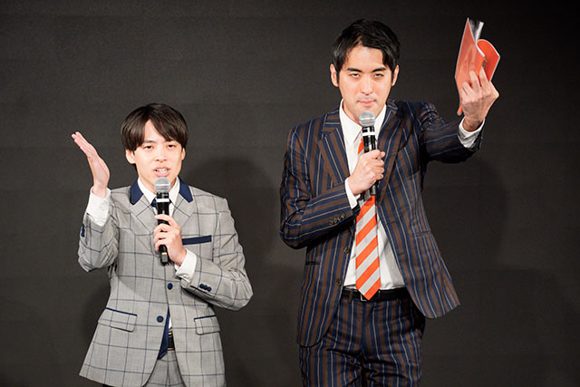 今月のMCは7月ROUND優勝のさすらいラビーが担当