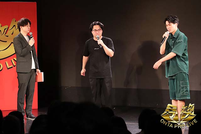 オープニング_タップを踏む小林とおいら